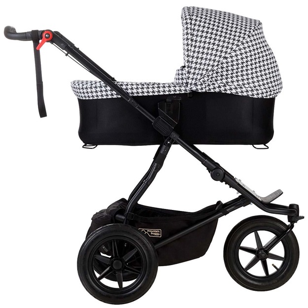 Mountain-Buggy-Luxury-Collection-Carrycot